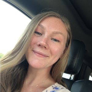 Meet your Posher, Kira